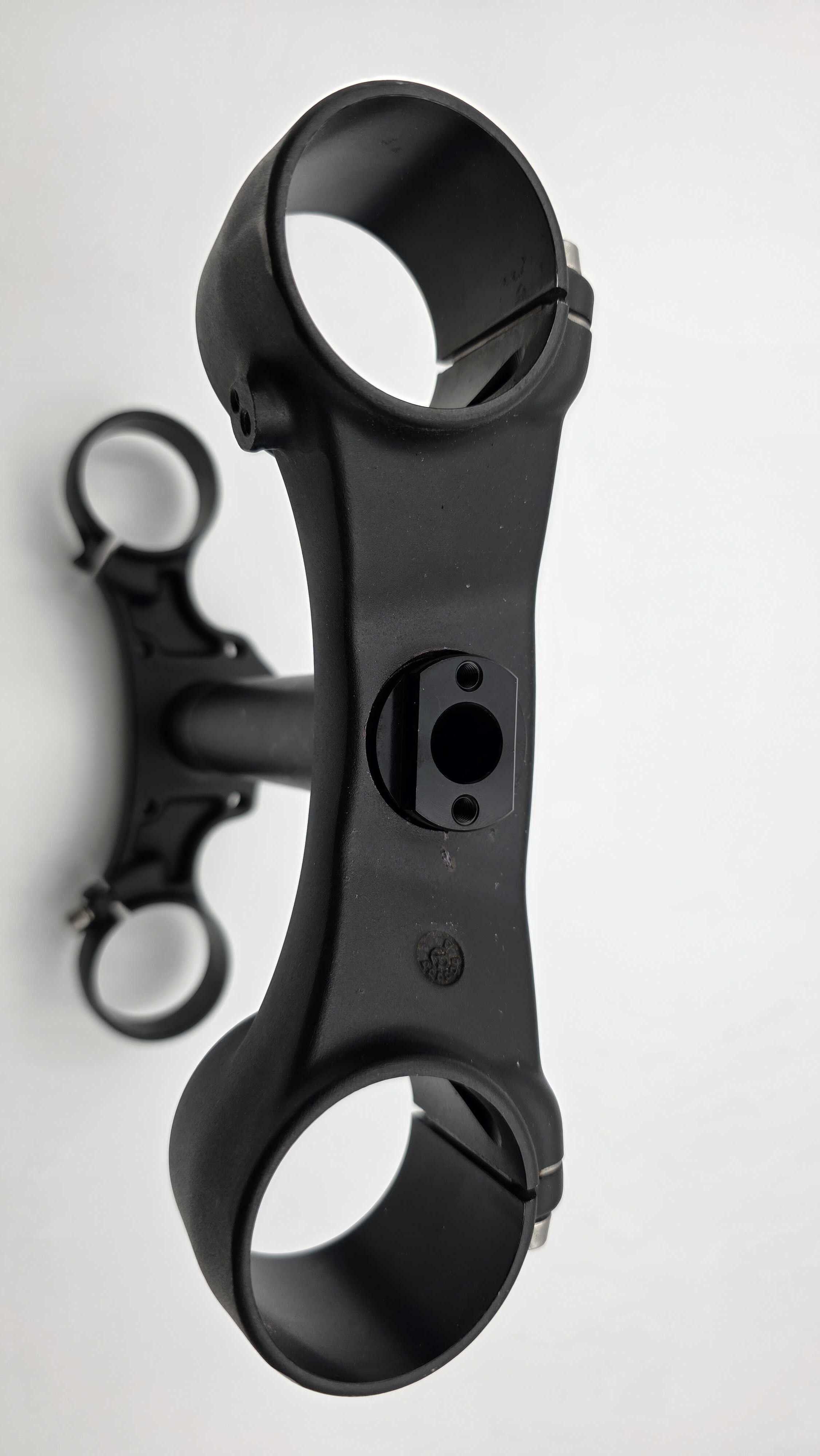 Stem Lock - W9 Fender Adapter Compatible - For forks without a fender mount on lower clamps.