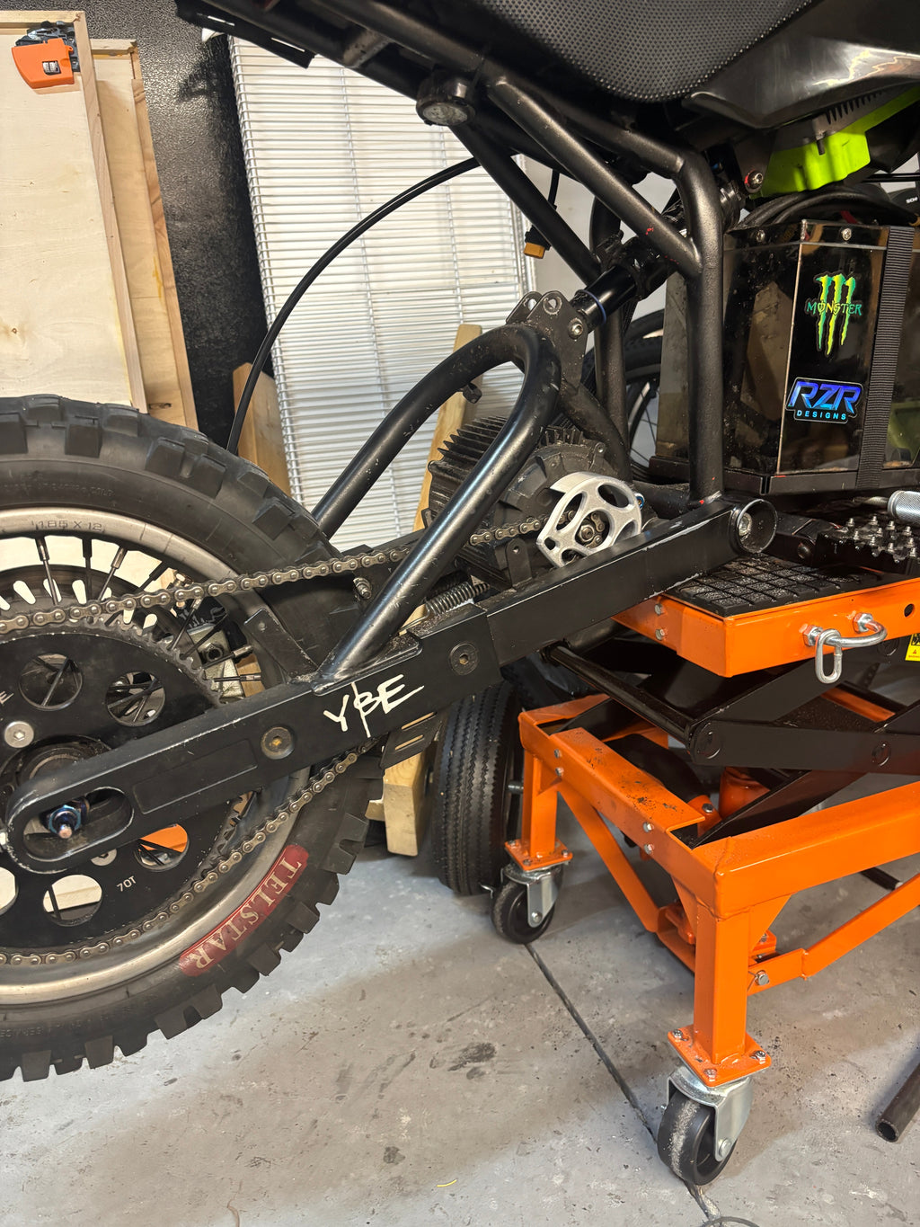 Razor Motor Cover (plastic)