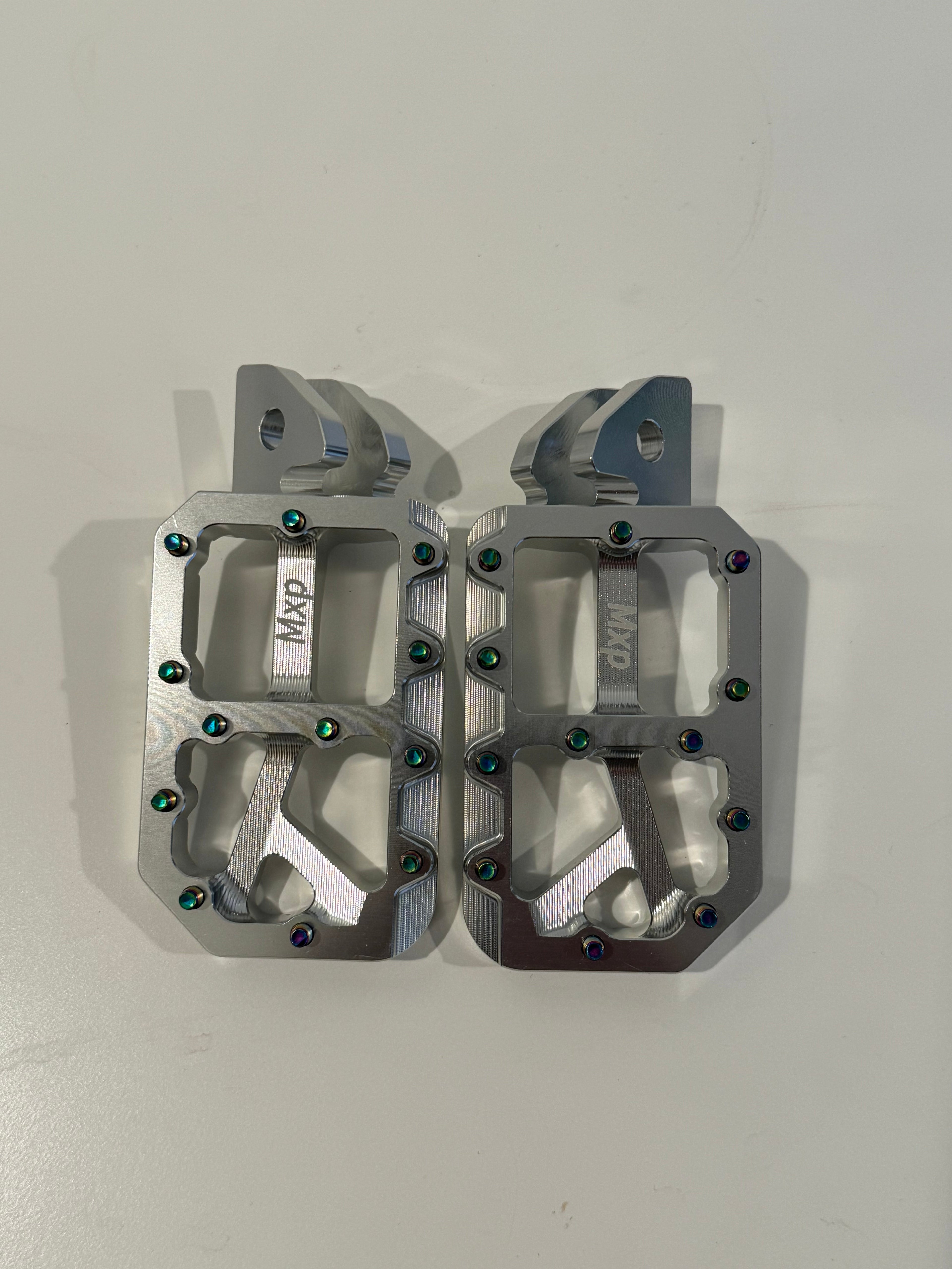 Mxp foot pegs 4 week pre order