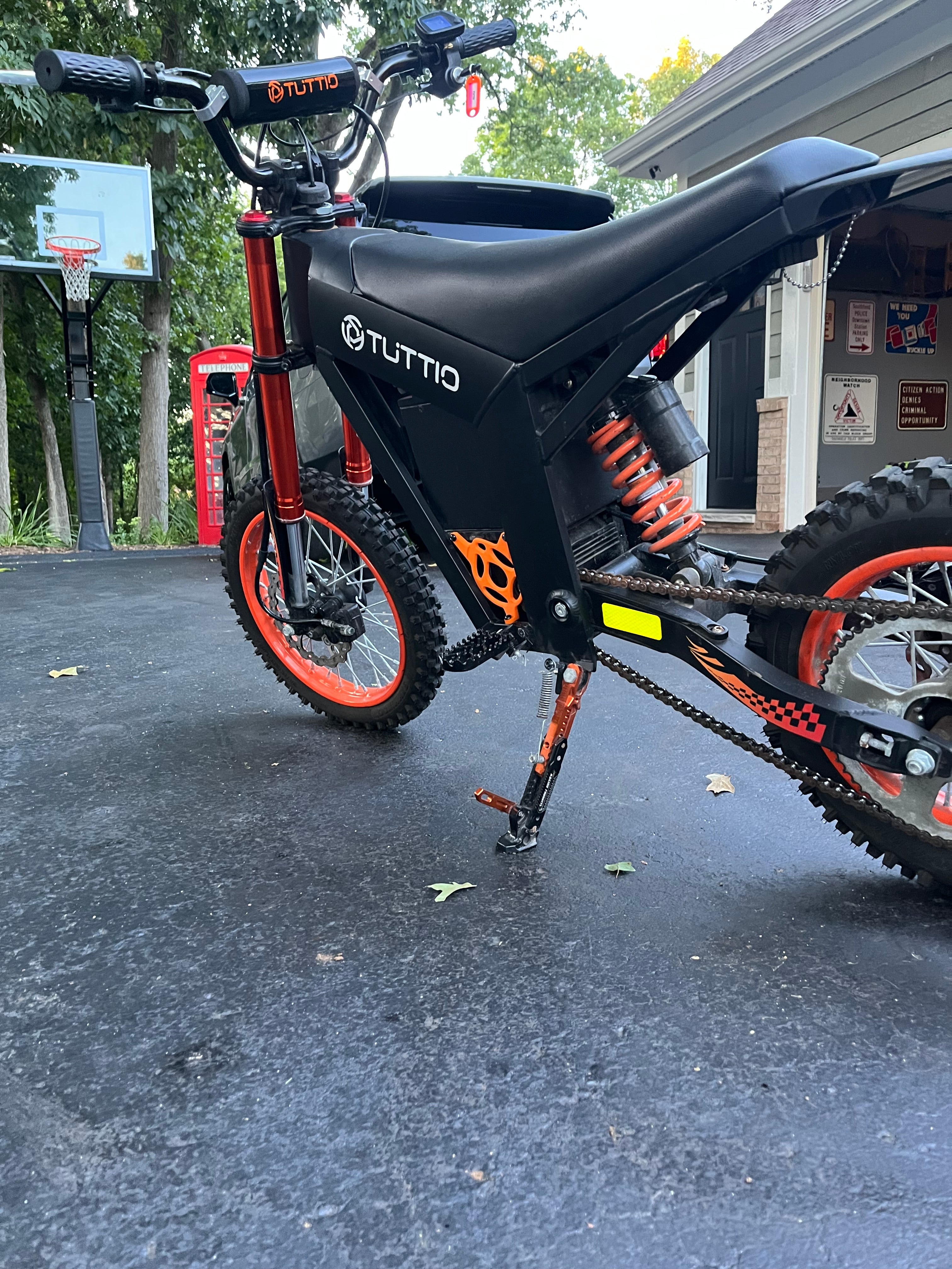 Tutio Motor Cover and Panel Combo