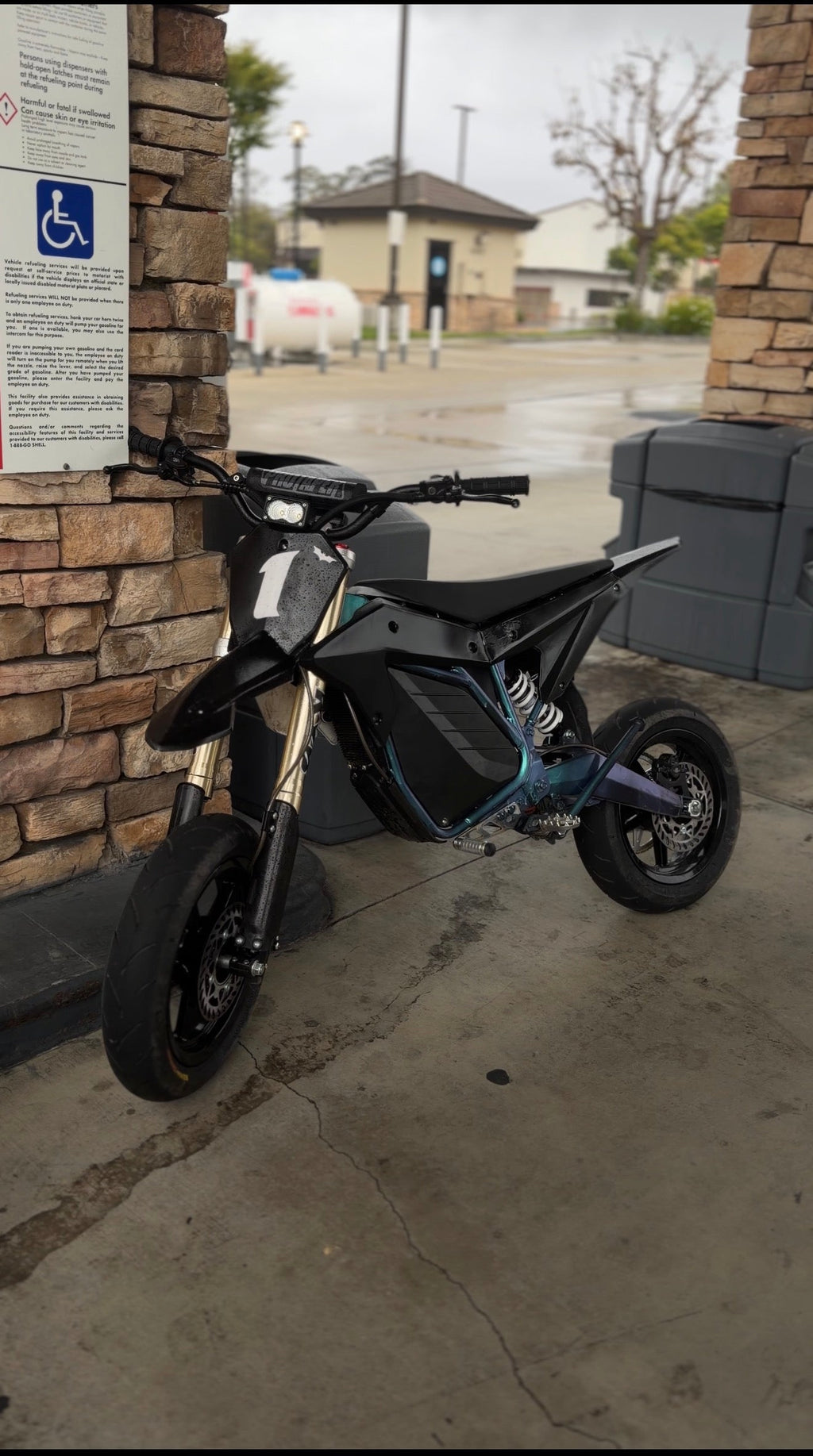 Invisible front decal