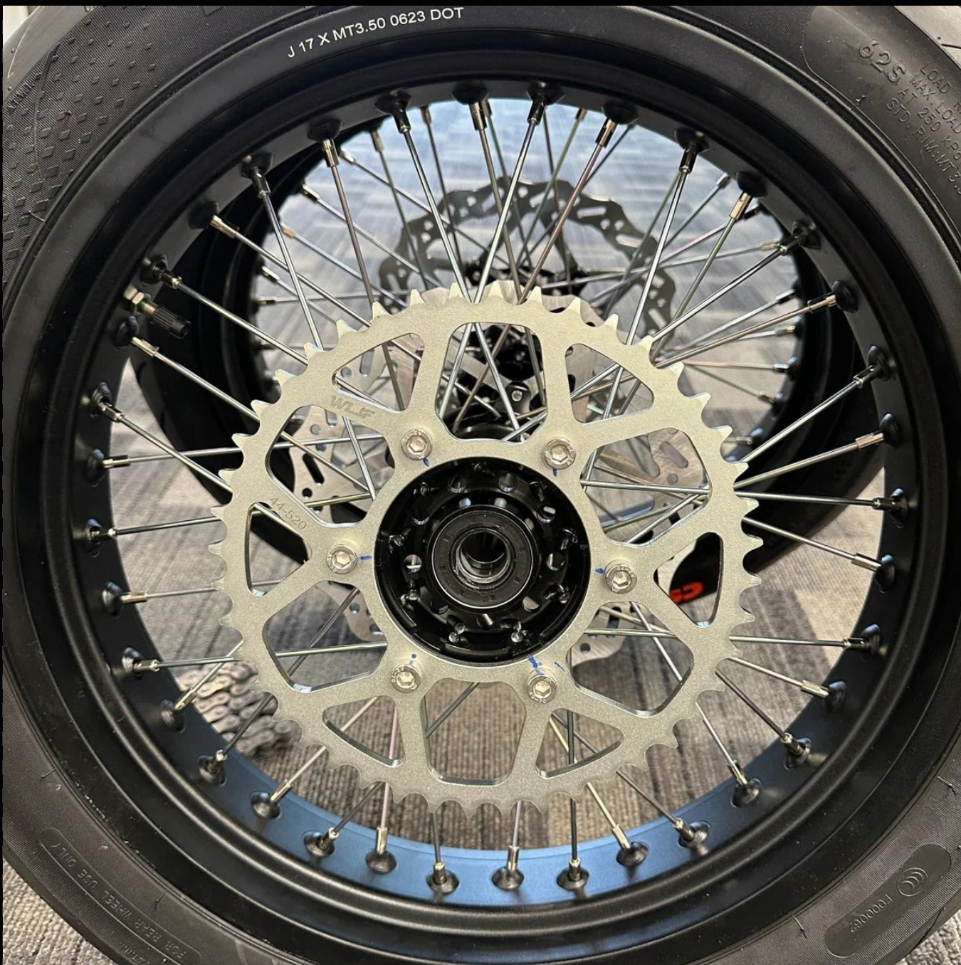 ULTRA BEE SUPERMOTO KIT