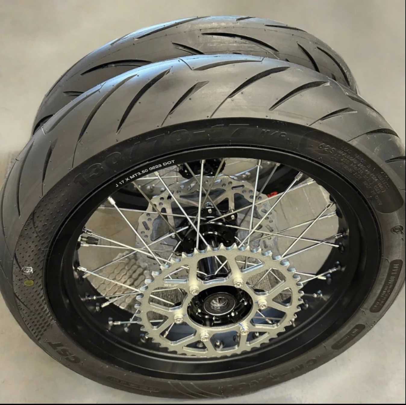 ULTRA BEE SUPERMOTO KIT